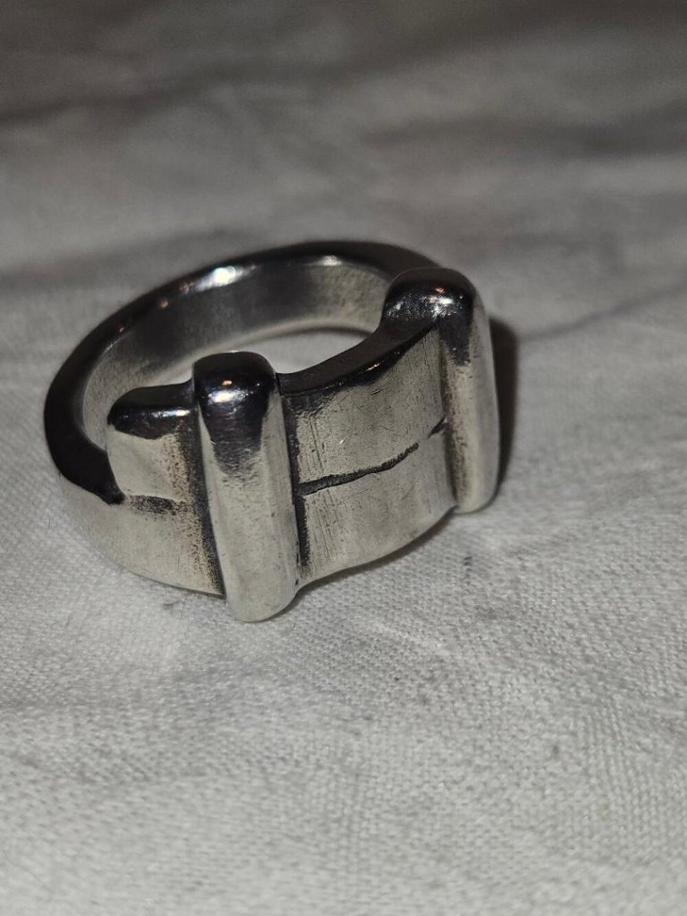 NUMERO 3 BY CICLON Heavy Silver Equestrian Buckle Ring Size 11 13.9g